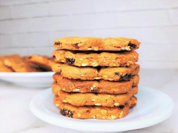 Vegan Whole Wheat Oatmeal Chocolate Chip Cookies Recipe
