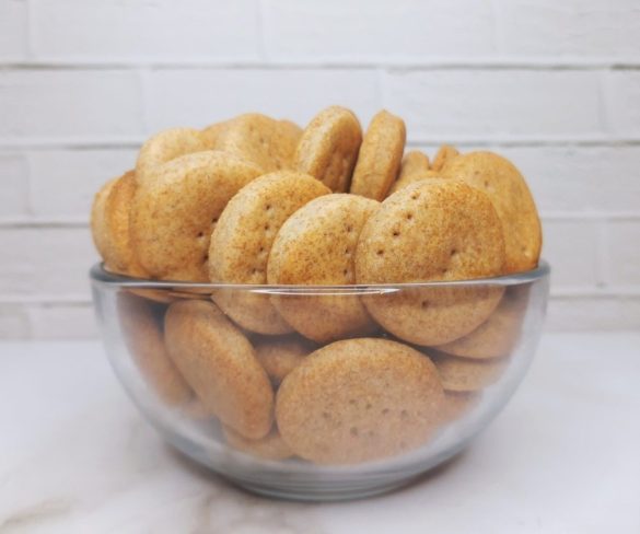 Salty Whole Wheat Biscuits Butterless Recipe